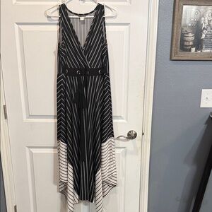 VENUS Black and White High Low Dress